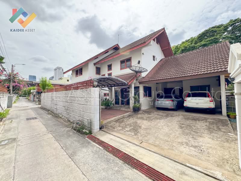 Soi Phaholyothin 1, Bangkok, พหลโยธิน, Phaya Thai, Bangkok, 3 Bedrooms, 250 sqm, Single Detached House For Sale, by Kannisa Thanwatthanakrirkul, 500501534 - DDproperty.com