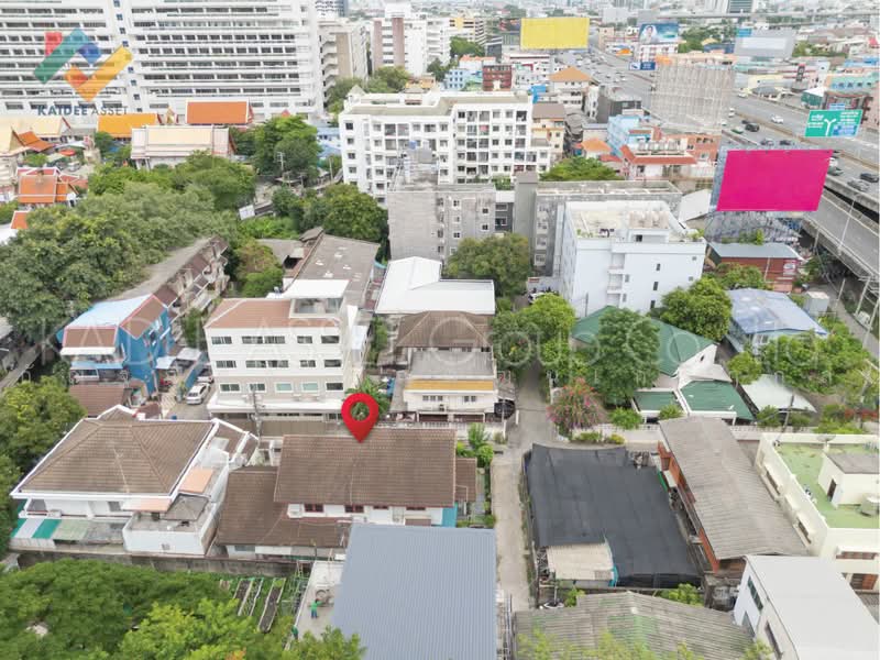 Soi Phaholyothin 1, Bangkok, พหลโยธิน, Phaya Thai, Bangkok, 3 Bedrooms, 250 sqm, Single Detached House For Sale, by Kannisa Thanwatthanakrirkul, 500501534 - DDproperty.com