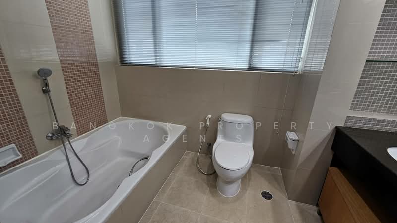 The Grand Sethiwan, Bangkok, 82 Soi Sukhumvit 24, Khong Tan, Khlong Toei, Bangkok, 3 Bedrooms, 250 sqm, Condo For Rent, by BANGKOK PROPERTY AGENTS, 500501537 - DDproperty.com
