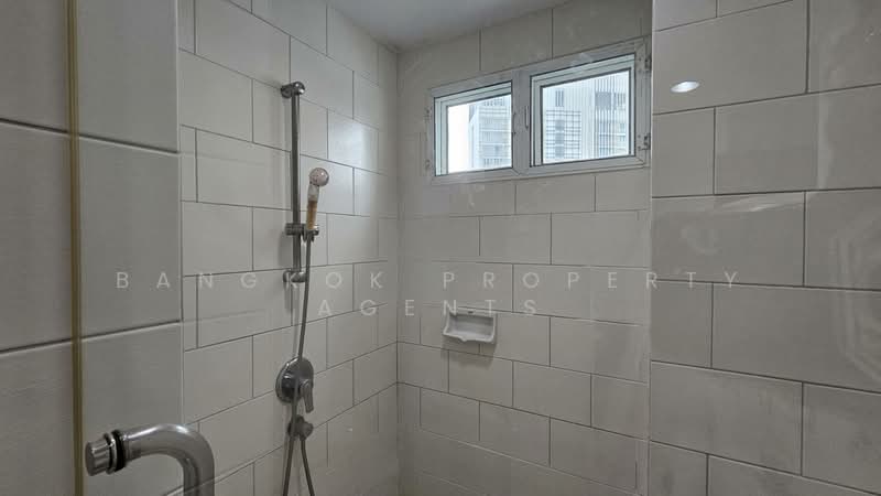 The Grand Sethiwan, Bangkok, 82 Soi Sukhumvit 24, Khong Tan, Khlong Toei, Bangkok, 3 Bedrooms, 250 sqm, Condo For Rent, by BANGKOK PROPERTY AGENTS, 500501537 - DDproperty.com