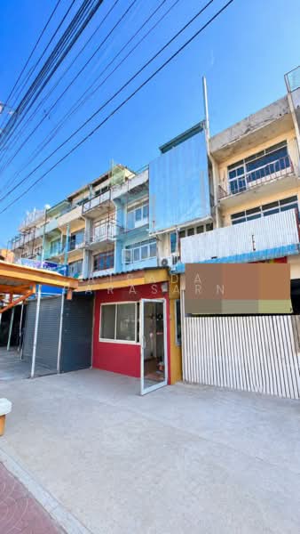 4-story commercial building located on Ram Inthra Road, Bangkok, Khan Na Yao, Bangkok, 2 Bedrooms, 192 sqm, Townhouse For Sale, by Airada Parasarn, 500501543 - DDproperty.com