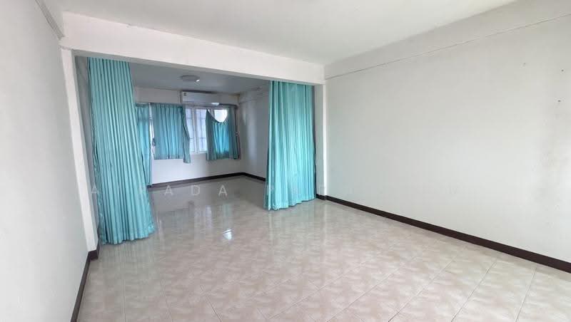 4-story commercial building located on Ram Inthra Road, Bangkok, Khan Na Yao, Bangkok, 2 Bedrooms, 192 sqm, Townhouse For Sale, by Airada Parasarn, 500501543 - DDproperty.com