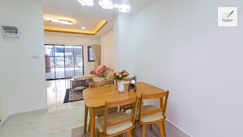 หมู่บ้านจิราธร, กรุงเทพ, ราษฎร์พัฒนา, สะพานสูง, กรุงเทพ, 16 ตร.ม., ทาวน์เฮ้าส์ ขาย, โดย เพ็ญศิริ ตุ้มเทียน, 500501560 - DDproperty.com