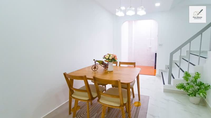 หมู่บ้านจิราธร, กรุงเทพ, ราษฎร์พัฒนา, สะพานสูง, กรุงเทพ, 16 ตร.ม., ทาวน์เฮ้าส์ ขาย, โดย เพ็ญศิริ ตุ้มเทียน, 500501560 - DDproperty.com