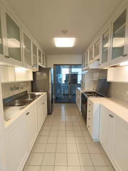 47 Le Cullinan Sukhumvit Soi 39, Bangkok, Sukhumvit, Khlong Tan Nua, Watthana, Bangkok, 3 Bedrooms, 250 sqm, Apartment For Rent, by Chanon Ekongkarn, 500501597 - DDproperty.com