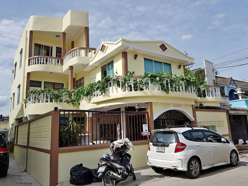 undefined, Bangkok, Chan Kasem, Chatuchak, Bangkok, 5 Bedrooms, 450 sqm, Townhouse For Rent, by Rojjana Jindasri, 500501613 - DDproperty.com