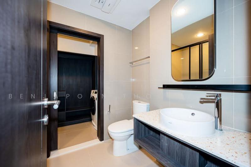 XT Huaikhwang, Bangkok, 244 Ratchadaphisek Road, Huai Khwang, Bangkok, 1 Bedroom, 35 sqm, Condo For Rent, by Benjaporn Thongklang, 500501681 - DDproperty.com