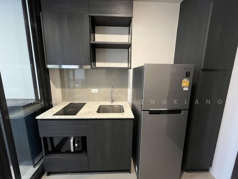 XT Huaikhwang, Bangkok, 244 Ratchadaphisek Road, Huai Khwang, Bangkok, 1 Bedroom, 34 sqm, Condo For Rent, by Benjaporn Thongklang, 500501700 - DDproperty.com