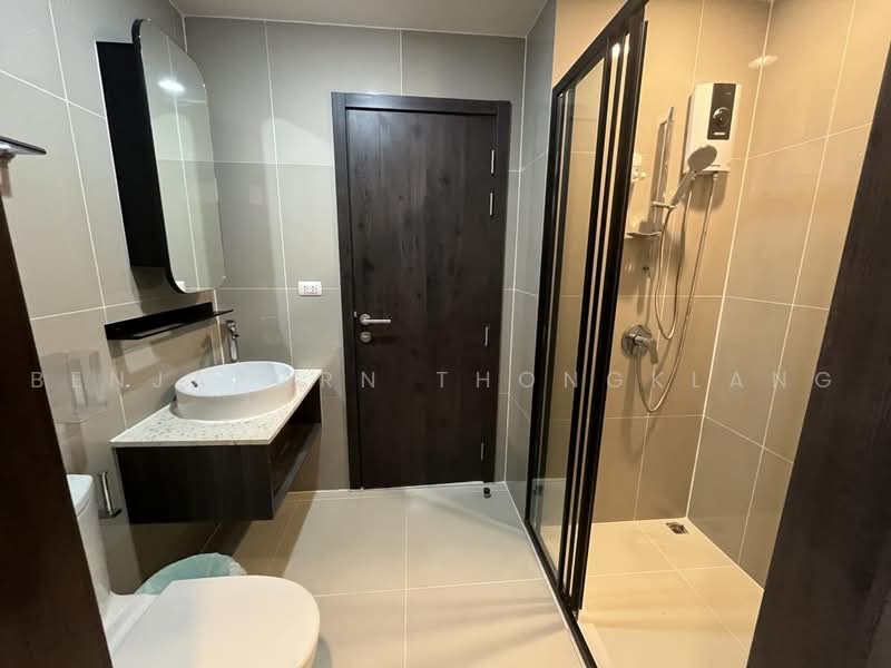 XT Huaikhwang, Bangkok, 244 Ratchadaphisek Road, Huai Khwang, Bangkok, 1 Bedroom, 34 sqm, Condo For Rent, by Benjaporn Thongklang, 500501700 - DDproperty.com