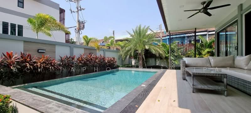 Zensiri Midtown Villas : เซนสิริ มิดทาวน์ วิลล่า, ชลบุรี, Soi 22 Chalemphrakiat, หนองปรือ, บางละมุง, ชลบุรี, 220 ตร.ม., บ้านเดี่ยว ขาย, โดย Achitaphop Klinpipat, 500501709 - DDproperty.com