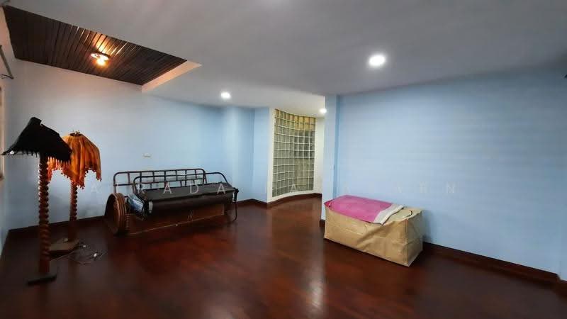 Warathorn Ville, Phatthanakan 44, Bangkok, Suan Luang, Bangkok, 5 Bedrooms, 300 sqm, Townhouse For Sale, by Airada Parasarn, 500501723 - DDproperty.com