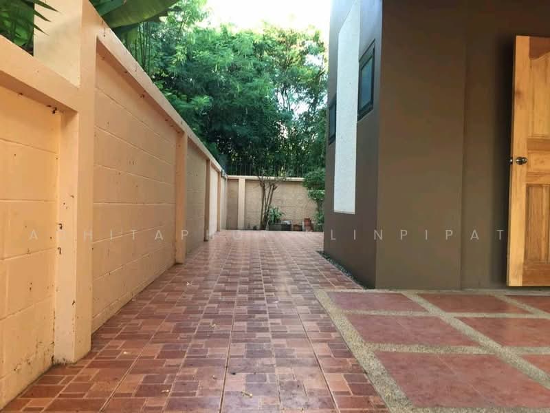 3-BR House, Chon Buri (Pattaya), Bang Phra, Si Racha, Chon Buri (Pattaya), 3 Bedrooms, 205 sqm, Single Detached House For Sale, by Achitaphop Klinpipat, 500501726 - DDproperty.com