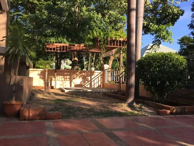 3-BR House, Chon Buri (Pattaya), Bang Phra, Si Racha, Chon Buri (Pattaya), 3 Bedrooms, 205 sqm, Single Detached House For Sale, by Achitaphop Klinpipat, 500501726 - DDproperty.com