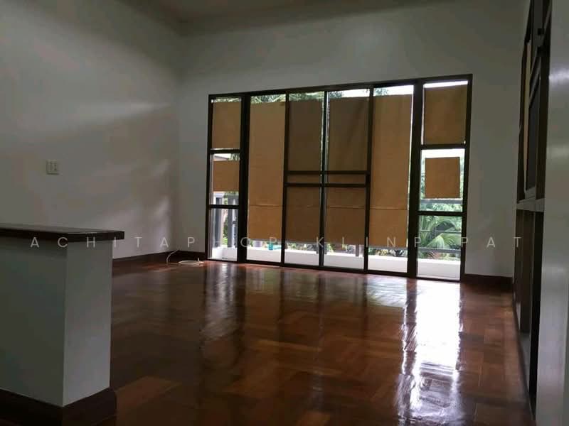 3-BR House, Chon Buri (Pattaya), Bang Phra, Si Racha, Chon Buri (Pattaya), 3 Bedrooms, 205 sqm, Single Detached House For Sale, by Achitaphop Klinpipat, 500501726 - DDproperty.com