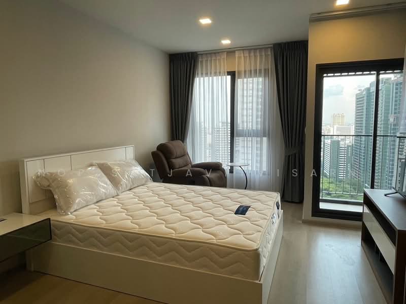 Life Phahon-Ladprao, Bangkok, 996 Phahonyothin Road, Jom Phon, Chatuchak, Bangkok, Studio, 29 sqm, Condo For Rent, by Nop Satjavitvisarn, 500501728 - DDproperty.com