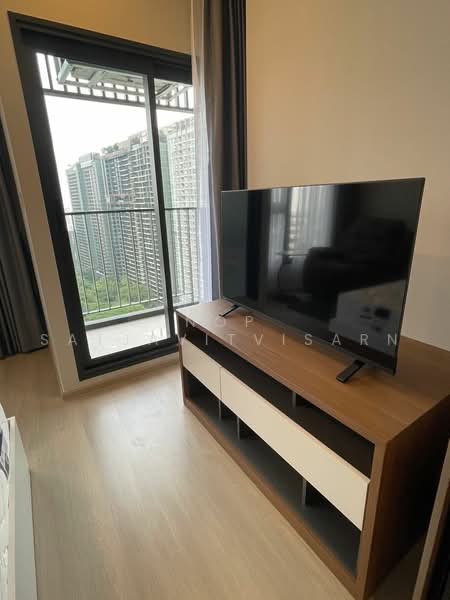 Life Phahon-Ladprao, Bangkok, 996 Phahonyothin Road, Jom Phon, Chatuchak, Bangkok, Studio, 29 sqm, Condo For Rent, by Nop Satjavitvisarn, 500501728 - DDproperty.com