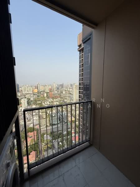 Oka Haus Sukhumvit 36, Bangkok, 3399 Rama 4 Road, Khong Tan, Khlong Toei, Bangkok, 1 Bedroom, 35 sqm, Condo For Rent, by Benjaporn Thongklang, 500501738 - DDproperty.com
