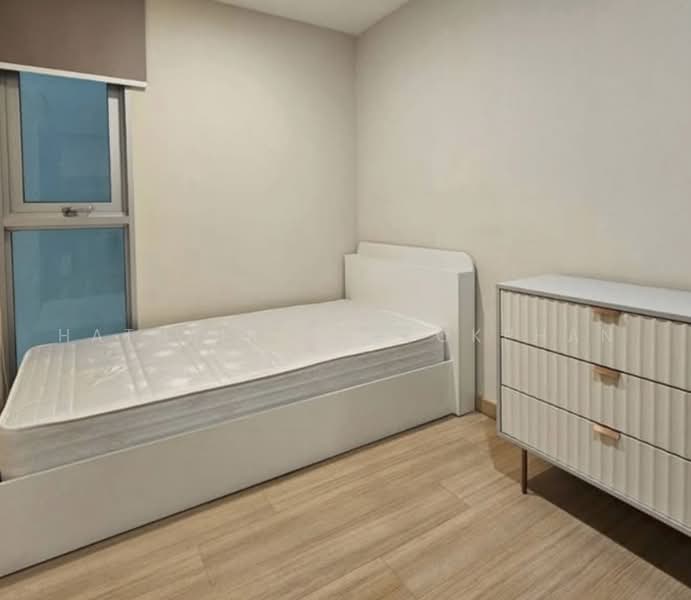 Sky Walk Residences, Bangkok, 1599 Sukhumvit Road, Phra Kanong Nua, Watthana, Bangkok, 2 Bedrooms, 60 sqm, Condo For Rent, by Hathairat Rookphan, 500501751 - DDproperty.com