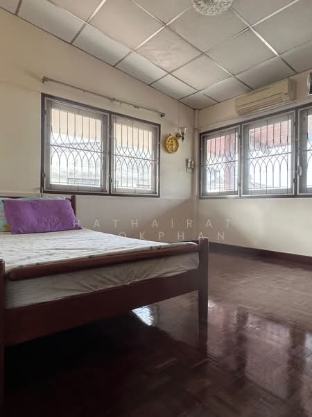 3-BR House, Bangkok, Anusaowari, Bang Khen, Bangkok, 3 Bedrooms, 240 sqm, Single Detached House For Rent, by Hathairat Rookphan, 500501774 - DDproperty.com
