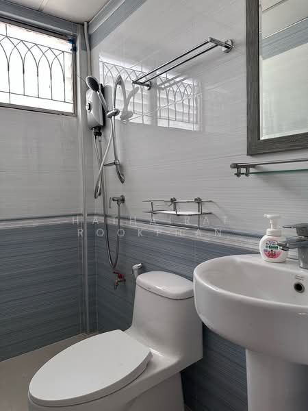 3-BR House, Bangkok, Anusaowari, Bang Khen, Bangkok, 3 Bedrooms, 240 sqm, Single Detached House For Rent, by Hathairat Rookphan, 500501774 - DDproperty.com