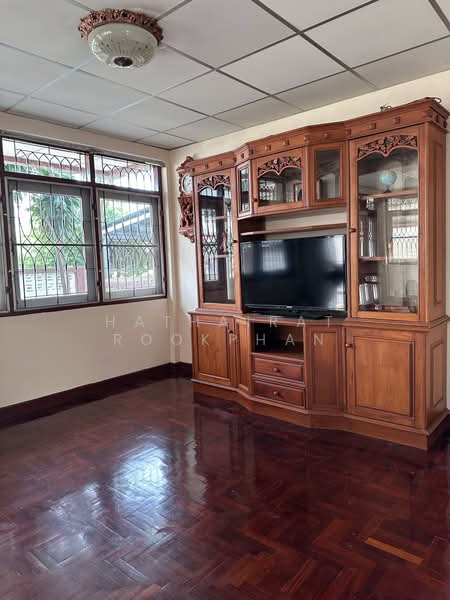 3-BR House, Bangkok, Anusaowari, Bang Khen, Bangkok, 3 Bedrooms, 240 sqm, Single Detached House For Rent, by Hathairat Rookphan, 500501774 - DDproperty.com