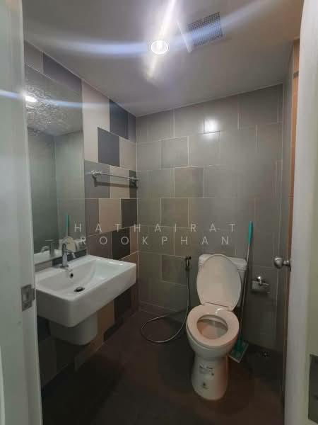 Chewathai Phetkasem 27, Bangkok, 27 Phet Kasem 27 Road, Bang Wa, Phasi Charoen, Bangkok, 1 Bedroom, 32 sqm, Condo For Sale, by Hathairat Rookphan, 500501780 - DDproperty.com