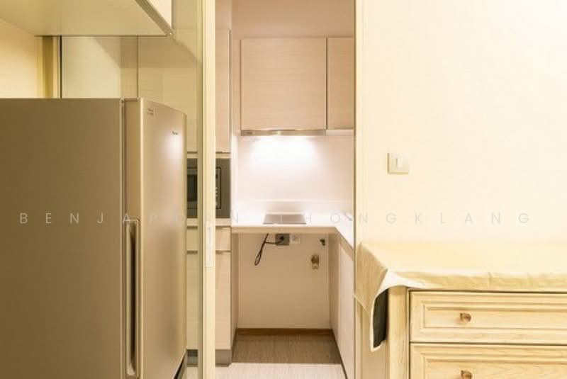H Sukhumvit 43, Bangkok, 28 Sukhumvit 34 Road, Khlong Tan Nua, Watthana, Bangkok, 1 Bedroom, 39 sqm, Condo For Rent, by Benjaporn Thongklang, 500501813 - DDproperty.com