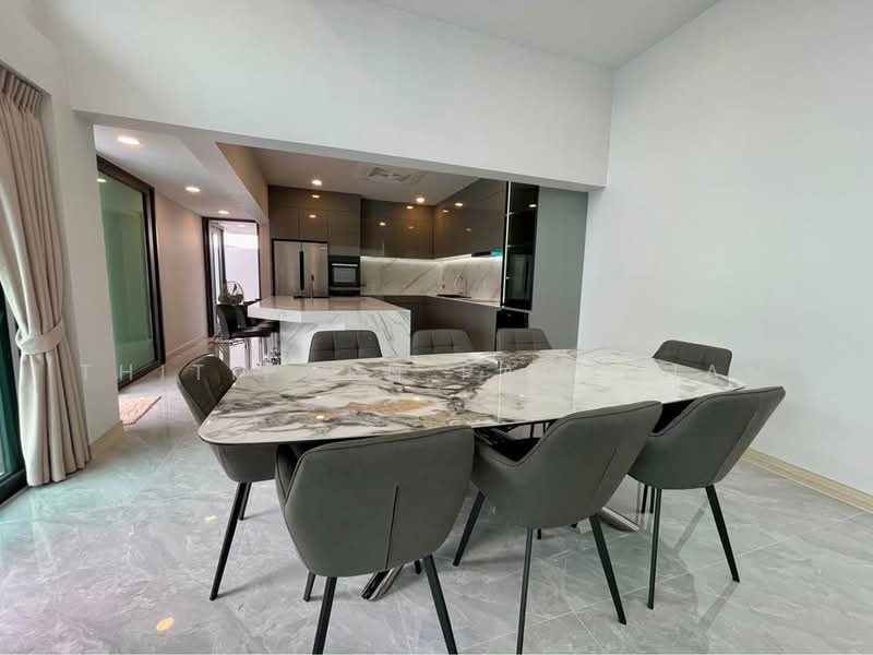 5-BR House, Chon Buri (Pattaya), Poong, Bang Lamung (Pattaya), Chon Buri (Pattaya), 5 Bedrooms, 694 sqm, Single Detached House For Sale, by Thitiporn Pawikham, 500501815 - DDproperty.com