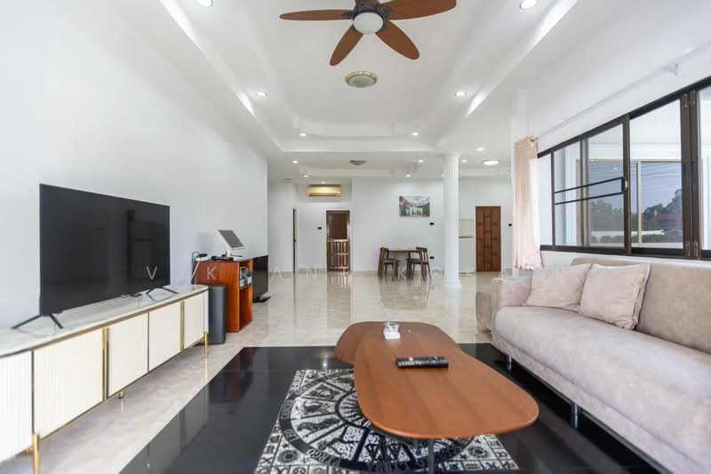 4-BR House, Chon Buri (Pattaya), Poong, Bang Lamung (Pattaya), Chon Buri (Pattaya), 4 Bedrooms, 382 sqm, Single Detached House For Rent, by Vikrant Kokar, 500501839 - DDproperty.com