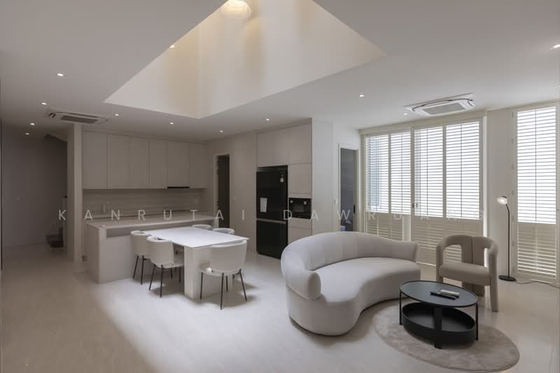 Noble Terra Rama 9-Ekamai, Bangkok, 299 Chamnian Soem Alley, Wang Thonglang, Bangkok, 4 Bedrooms, 382 sqm, Single Detached House For Sale, by Kanrutai Dawruang, 500501850 - DDproperty.com