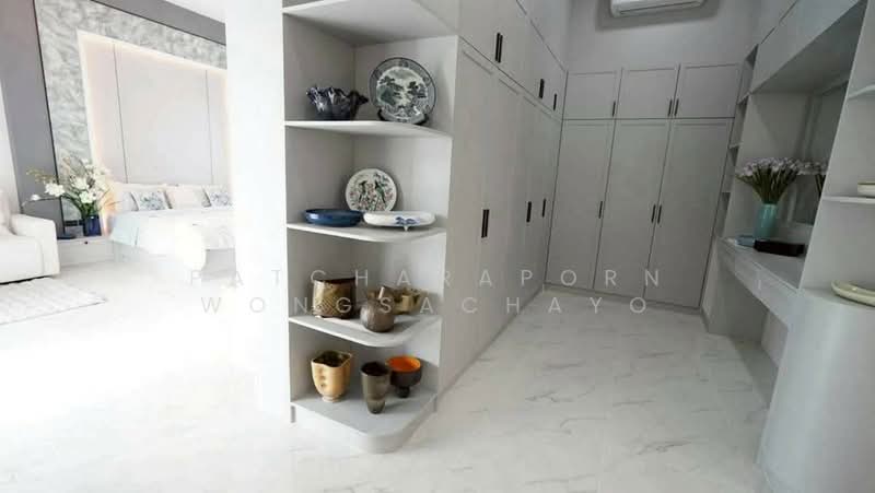 Luxurious 4-Bedroom Home in Pattaya, Fully Furnished, Chon Buri (Pattaya), Nong Pru, Bang Lamung (Pattaya), Chon Buri (Pattaya), 4 Bedrooms, 400 sqm, Single Detached House For Sale, by Patcharaporn Wongsachayo, 500501860 - DDproperty.com
