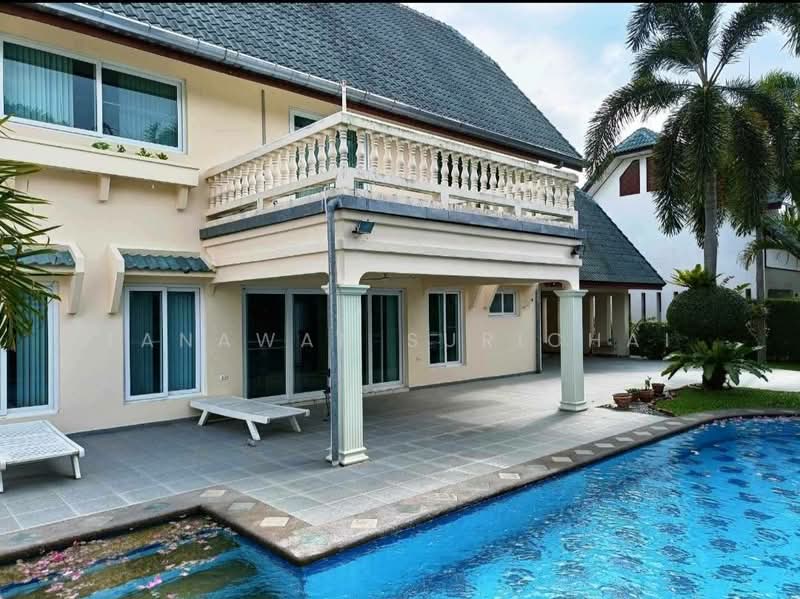 undefined, Chon Buri (Pattaya), Poong, Bang Lamung (Pattaya), Chon Buri (Pattaya), 3 Bedrooms, 220 sqm, Villa For Sale, by Tanawan Surichai, 500501911 - DDproperty.com