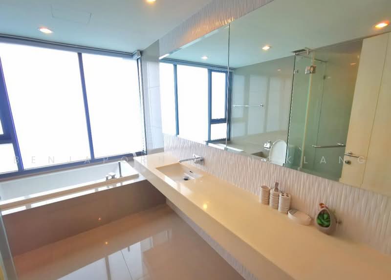 Rhythm Sukhumvit 42, Bangkok, Soi Sukhumvit 42, Sukhumvit Road, Phra Kanong, Khlong Toei, Bangkok, 2 Bedrooms, 80 sqm, Condo For Rent, by Benjaporn Thongklang, 500501937 - DDproperty.com