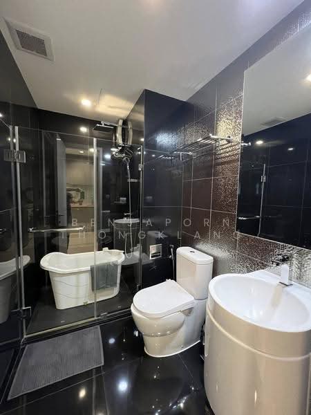 Rhythm Sukhumvit 36-38, Bangkok, 55 Soi Sukhumvit 36, Sukhumvit Road, Phra Kanong, Khlong Toei, Bangkok, 2 Bedrooms, 60 sqm, Condo For Rent, by Benjaporn Thongklang, 500501962 - DDproperty.com