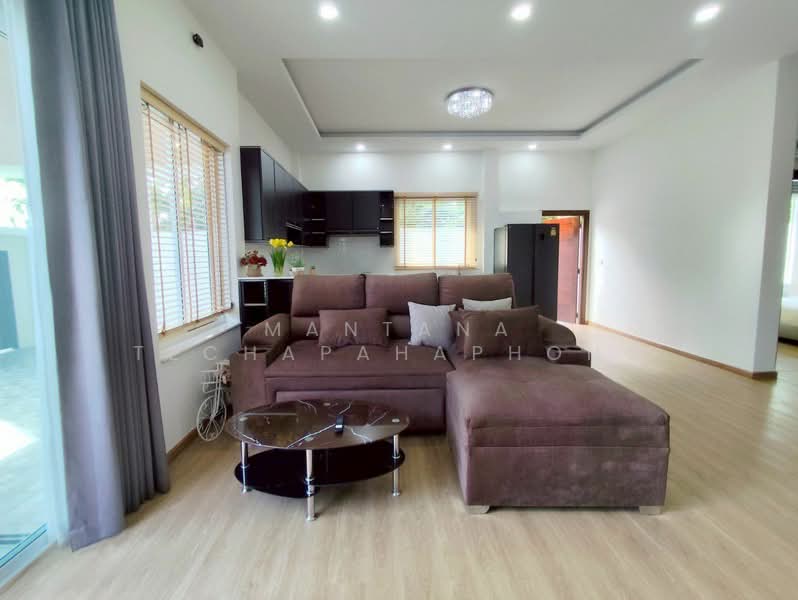 3-BR House, Chon Buri (Pattaya), Huai Yai, Bang Lamung (Pattaya), Chon Buri (Pattaya), 3 Bedrooms, 204 sqm, Single Detached House For Rent, by Mantana Techapahaphong, 500501987 - DDproperty.com