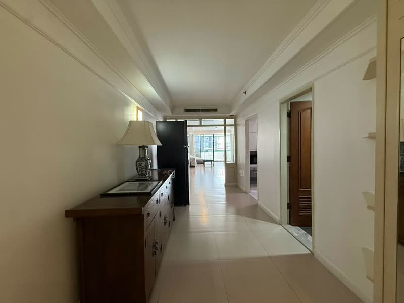 Las Colinas, Bangkok, Sukhumvit 21 Road, Khlongtoei Nua, Watthana, Bangkok, 2 Bedrooms, 142 sqm, Condo For Sale, by กัญญณัช, 500501992 - DDproperty.com
