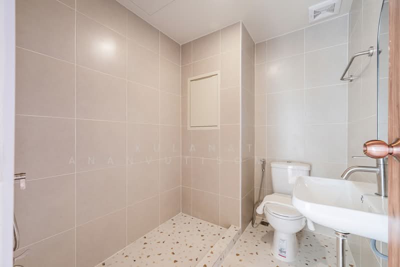 Supattra Condotel, Bangkok, Soi Udomsuk 30, Bang Na, Bangkok, 2 Bedrooms, 68 sqm, Condo For Sale, by Kulanat Ananvutisombat, 500501995 - DDproperty.com