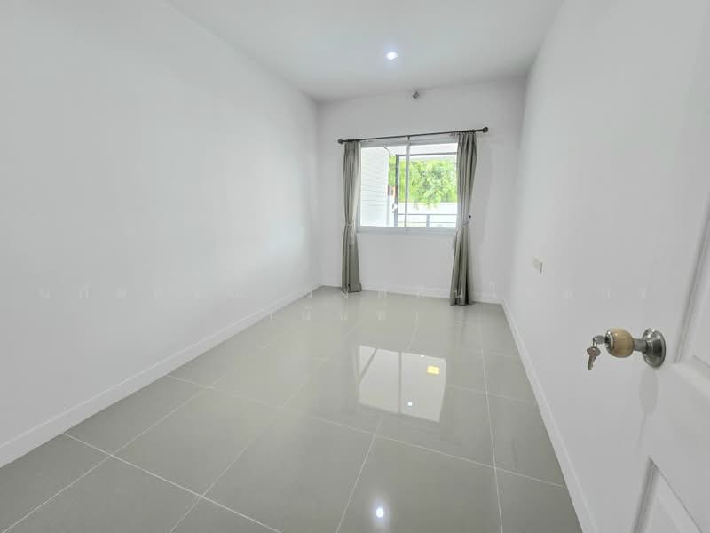 Medio Nimitmai, Bangkok, Nimit Mai Road, Sai Kong Din, Khlong Sam Wa, Bangkok, 4 Bedrooms, 140 sqm, Townhouse For Sale, by นภัสศรณ์ วงศ์สินไทยกร (นันท์), 500502042 - DDproperty.com