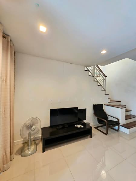 Town Avenue Srinagarindra : ทาวน์ อเวนิว ศรีนครินทร์, กรุงเทพ, ซอยอ่อนนุช 68, สวนหลวง, กรุงเทพ, 185 ตร.ม., ทาวน์เฮ้าส์ ให้เช่า, โดย Home4rent, 500502050 - DDproperty.com