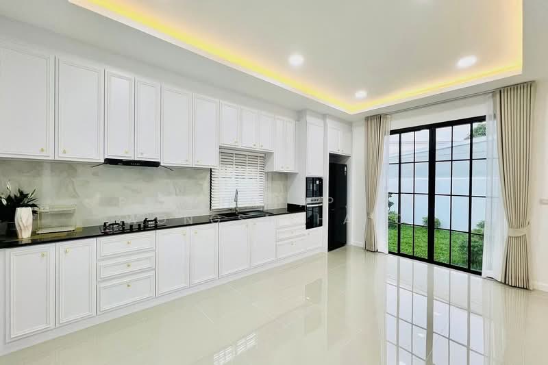 New Renovation and ready to move in, Chon Buri (Pattaya), Na Kloe, Bang Lamung (Pattaya), Chon Buri (Pattaya), 3 Bedrooms, 536 sqm, Single Detached House For Sale, by Patcharaporn Wongsachayo, 500502053 - DDproperty.com