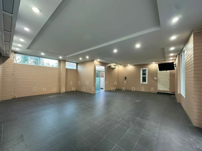 The Boulevard Sriracha, Chon Buri (Pattaya), Sriracha-Nongyaibu Road, Surasak, Si Racha, Chon Buri (Pattaya), 3 Bedrooms, 400 sqm, Single Detached House For Rent, by Jirapat Chuangsawadsak, 500502062 - DDproperty.com