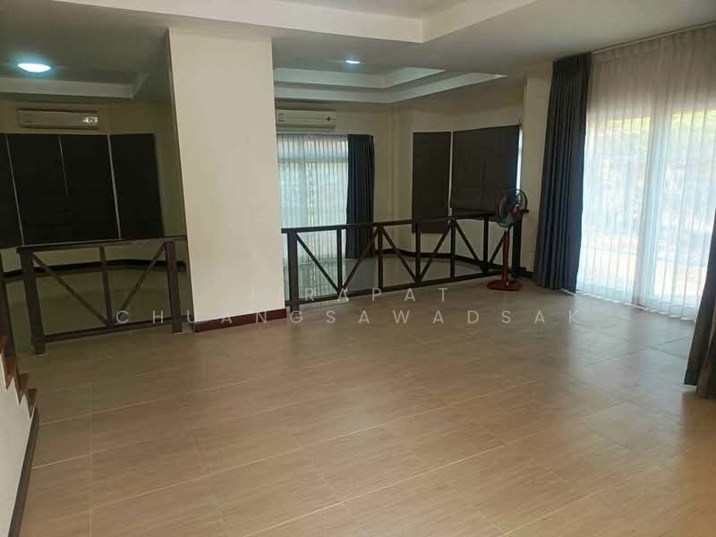 3-BR House, Chon Buri (Pattaya), Nong Pru, Bang Lamung (Pattaya), Chon Buri (Pattaya), 3 Bedrooms, 263 sqm, Single Detached House For Rent, by Jirapat Chuangsawadsak, 500502073 - DDproperty.com