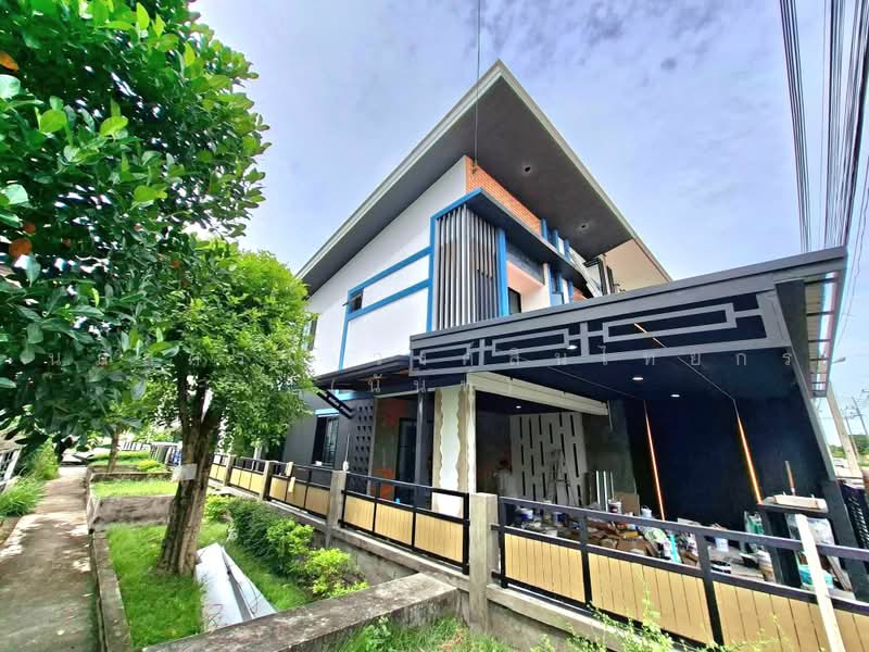 Baan Fah Piyarom - Lumlukka Klong 6, Pathum Thani, Lam Luk Ka Road, Khlong 6 (Exit), Bung Kham Proi, Lam Luk Ka, Pathum Thani, 3 Bedrooms, 100 sqm, Townhouse For Sale, by นภัสศรณ์ วงศ์สินไทยกร (นันท์), 500502086 - DDproperty.com