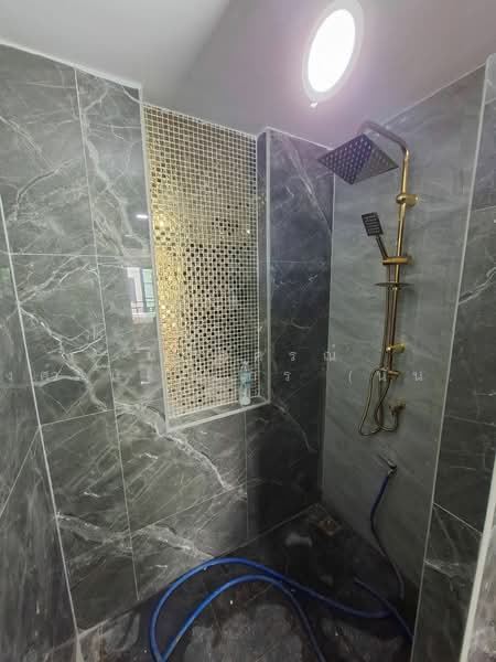 Baan Fah Piyarom - Lumlukka Klong 6, Pathum Thani, Lam Luk Ka Road, Khlong 6 (Exit), Bung Kham Proi, Lam Luk Ka, Pathum Thani, 3 Bedrooms, 100 sqm, Townhouse For Sale, by นภัสศรณ์ วงศ์สินไทยกร (นันท์), 500502086 - DDproperty.com