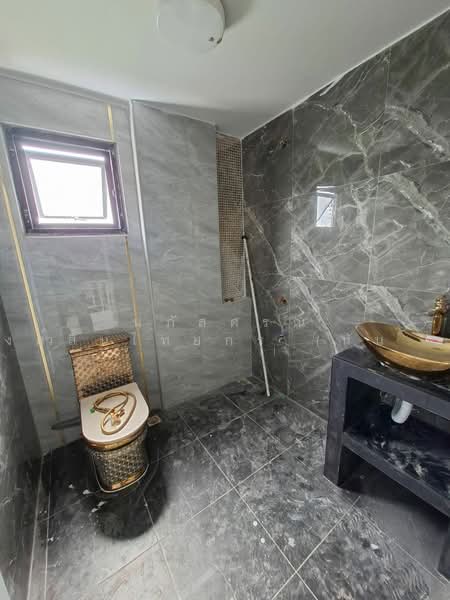 Baan Fah Piyarom - Lumlukka Klong 6, Pathum Thani, Lam Luk Ka Road, Khlong 6 (Exit), Bung Kham Proi, Lam Luk Ka, Pathum Thani, 3 Bedrooms, 100 sqm, Townhouse For Sale, by นภัสศรณ์ วงศ์สินไทยกร (นันท์), 500502086 - DDproperty.com