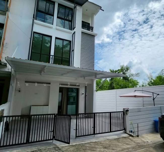 Areeya Mandarina Sukhumvit 77 : อารียา แมนดารีนา สุขุมวิท 77, กรุงเทพ, ถนนสุขุมวิท 77 (อ่อนนุช), สวนหลวง, กรุงเทพ, 200 ตร.ม., ทาวน์เฮ้าส์ ให้เช่า, โดย ไพลิน เลิศวัฒนมงคล, 500502127 - DDproperty.com