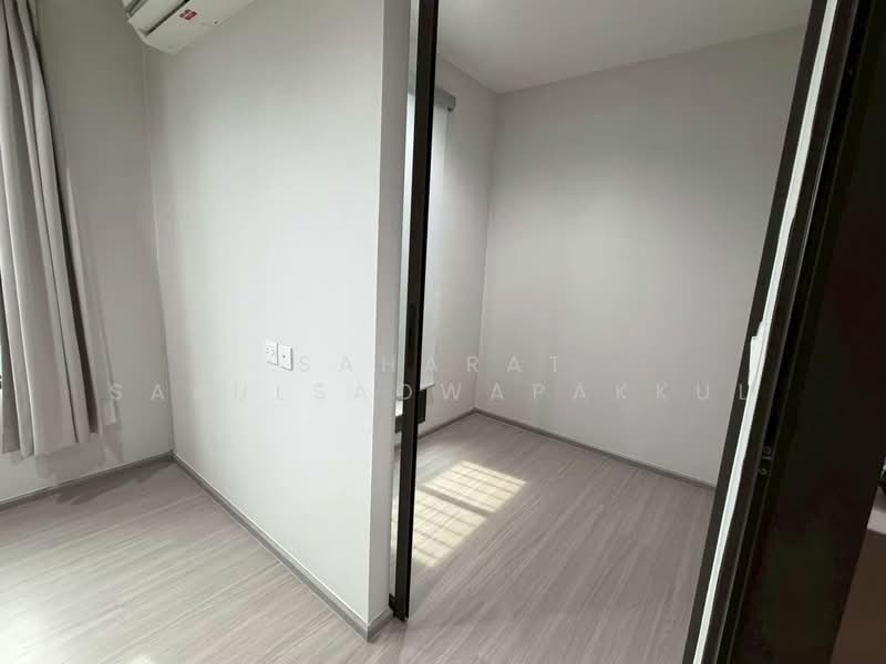 Life Sathorn Sierra, Bangkok, Ratchaphruek Rd, Talat Plu, Thon Buri, Bangkok, 1 Bedroom, 32 sqm, Condo For Sale, by Saharat Sakulsaowapakkul, 500502137 - DDproperty.com