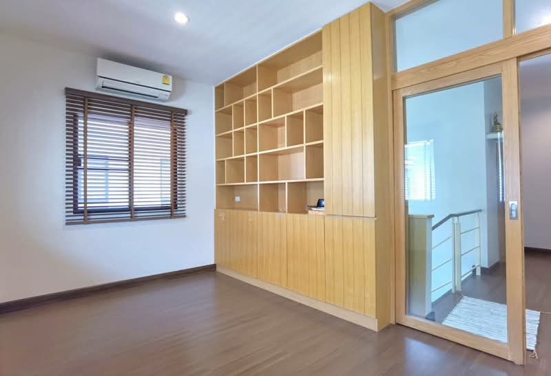 Baan Lumpini Suanluang Rama 9 Phase 2, Bangkok, Chaloem Phrakiat Rama 9 Road, Prawet, Bangkok, 4 Bedrooms, 279 sqm, Single Detached House For Sale, by วีระศักดิ์, 500502154 - DDproperty.com