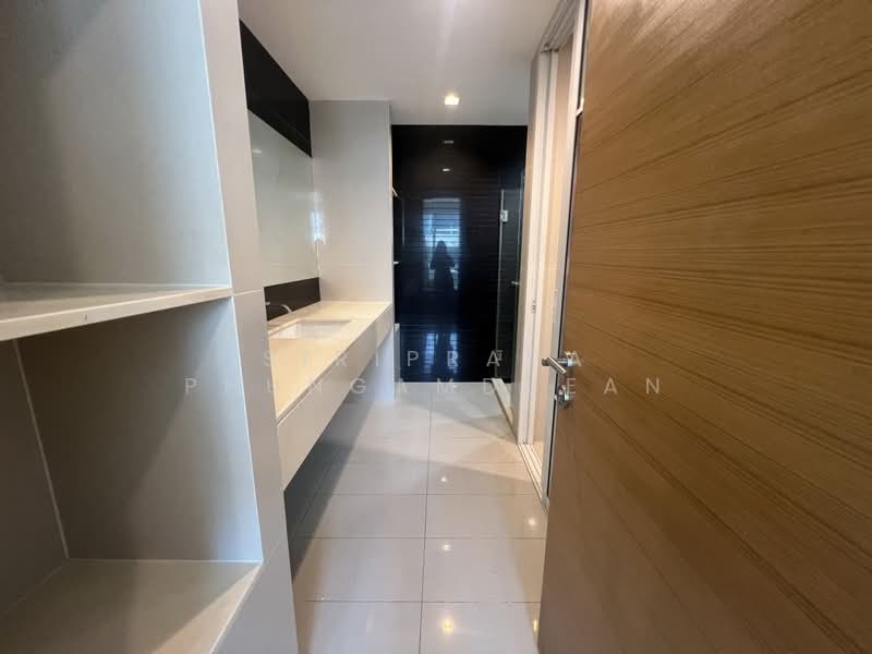 Rhythm Ratchada-Huaikwang, Bangkok, 218 Ratchadaphisek Road, Huai Khwang, Bangkok, 1 Bedroom, 45 sqm, Condo For Rent, by Siriprapa Phungamduean, 500502155 - DDproperty.com