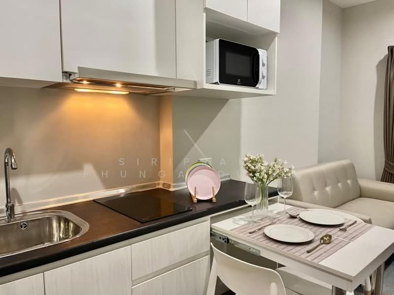 Rich Park @ Triple Station, Bangkok, 591 Srinakarin Road, Suan Luang, Bangkok, 1 Bedroom, 30 sqm, Condo For Rent, by Siriprapa Phungamduean, 500502169 - DDproperty.com